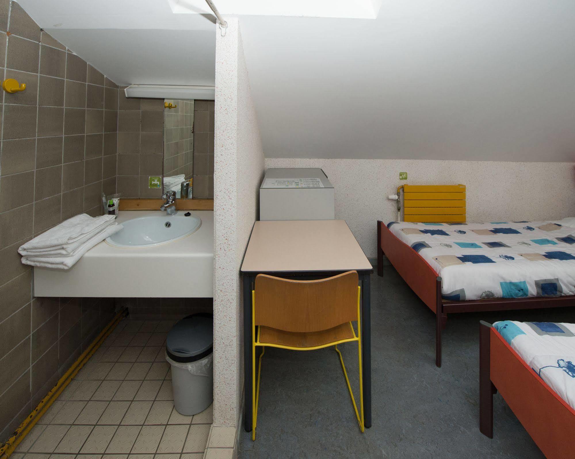 Auberge De Jeunesse De La Roche - Champlon Tenneville Экстерьер фото